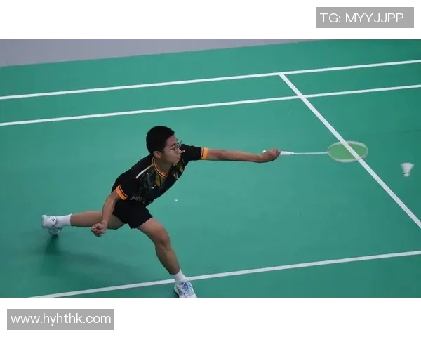 西安经开第十一小学2025年秋季教师羽毛球赛激情开幕展现风采与团结